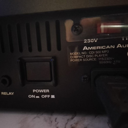 American Audio CDI 500 MP3 player like new