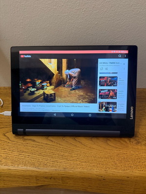 Lenovo Yoga Tab 3 10" tablet μεταχειρισμένο με φορτιστή