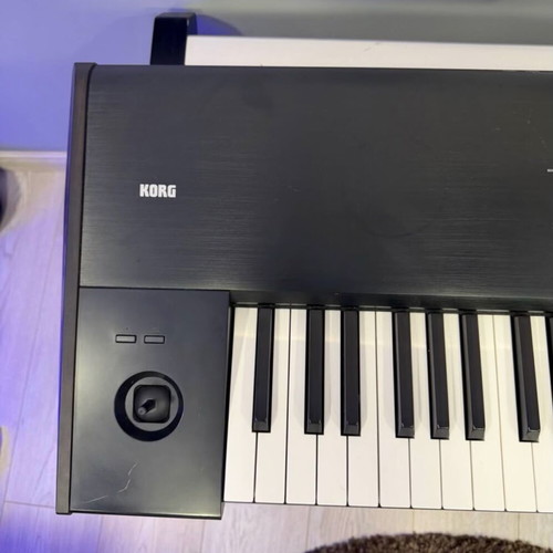 Korg Nautilus 88 like new
