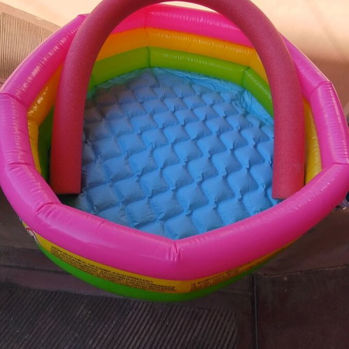 Baby float set like new with inflatable pool and noodle