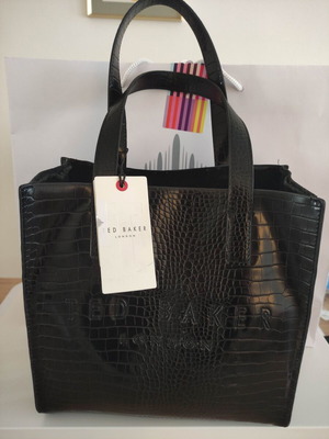 Τσάντα ted baker μαυρη