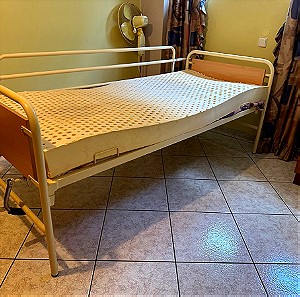 Νοσοκομειακό Κρεβάτι