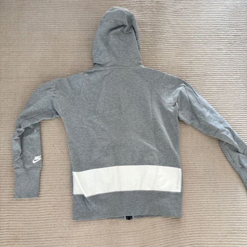 Nike special edition sports hoodie large, like new, gray and white