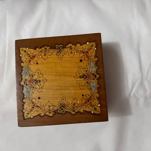 Wooden square decorative box like new