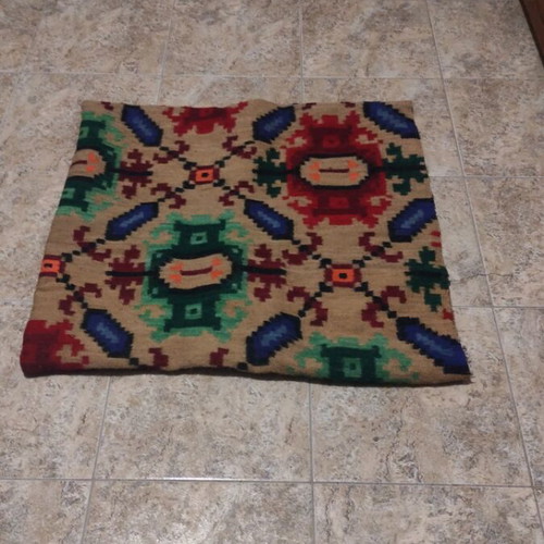 Woolen pillowcase on loom like new