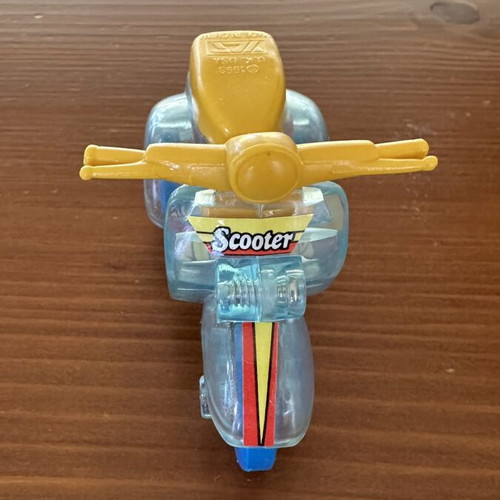 Vintage pull back toys set of 5, like new