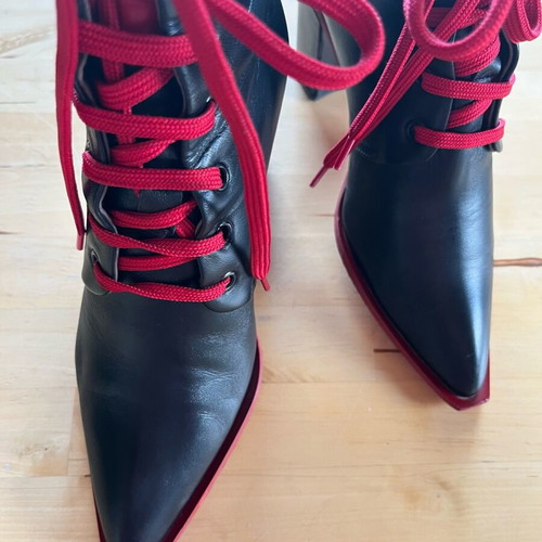 Black leather boots No36 Vavoulas used