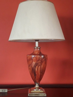 Λάμπα Γαλλική RONCEY μεταχειρισμένη με καπέλο