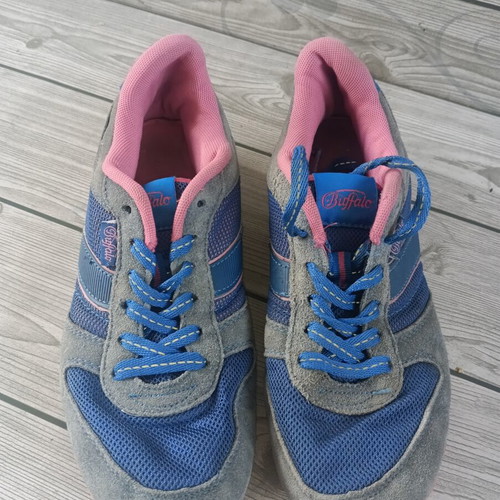 Buffalo leather sneakers size 39 like new, blue and pink