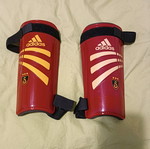Adidas Galatasaray протектори за прасци като нови