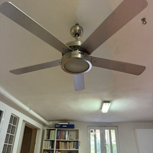 Homefit Lighting HFLD2 ceiling fan with light and remote