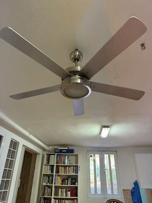 Homefit Lighting HFLD2 ceiling fan with light and remote