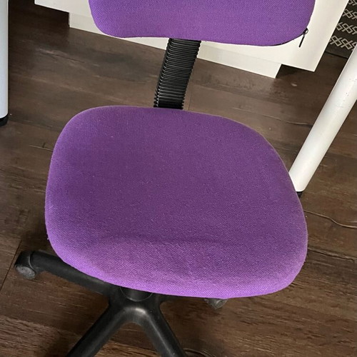 Children's office chair used, purple color with height adjustment