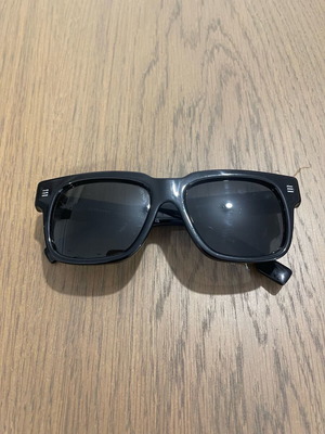 Ανδρικά γυαλιά ηλίου Burberry μαύρα, σαν καινούργια, τετράγωνο σχέδιο