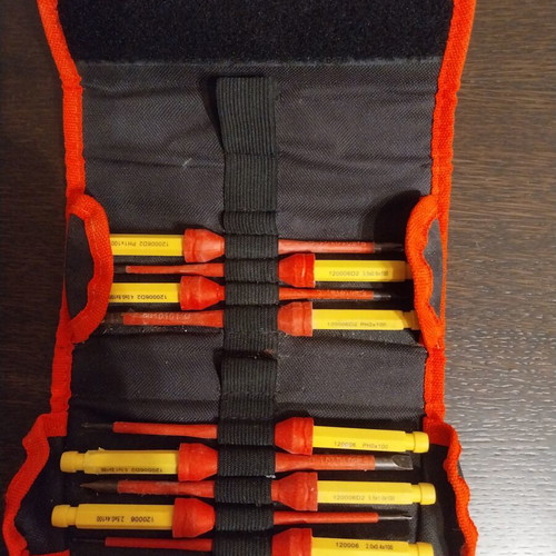 Dexter insulated electrician screwdriver set used, 10 pieces with case