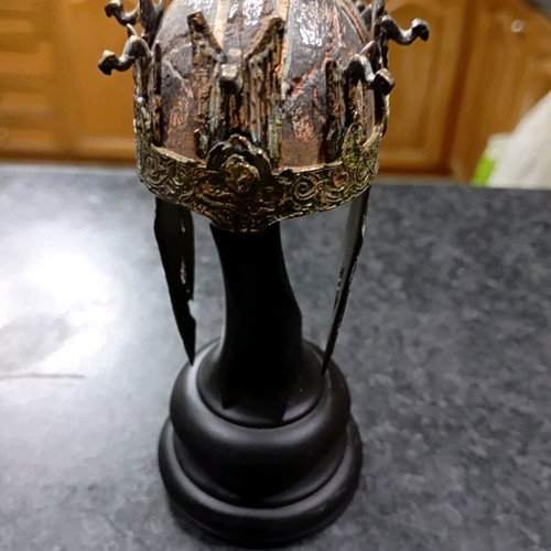 Lotr Crown of the King of the Dead scale 1/4 like new