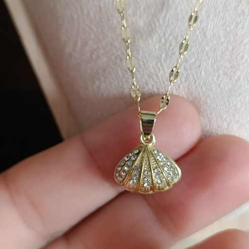 Shell necklace like new, stainless steel with zircon and pearl, gold tone