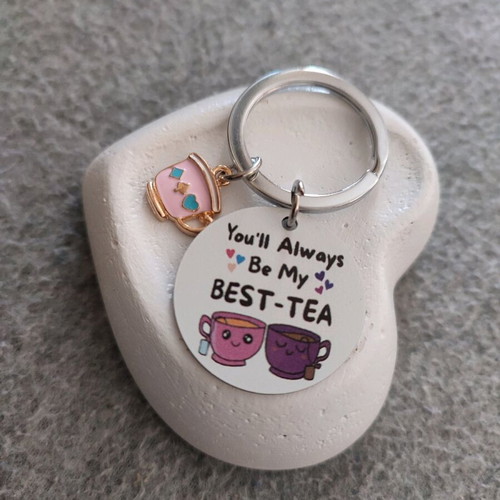 Besties keychain new, silver