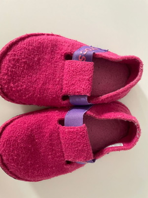 Crocs slippers for girls c12
