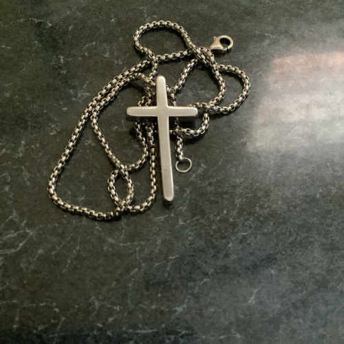 316L Steel Cross and Chain like new, silver color