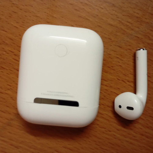Apple AirPod left side only used, good working condition