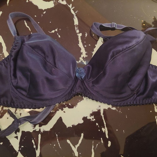 Bra blue size 75B like new