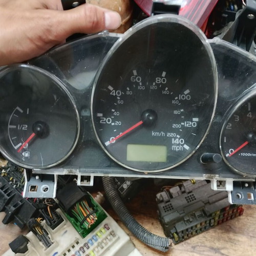 Mitsubishi Colt 2005 1.3 Petrol speedometer used, MR951770
