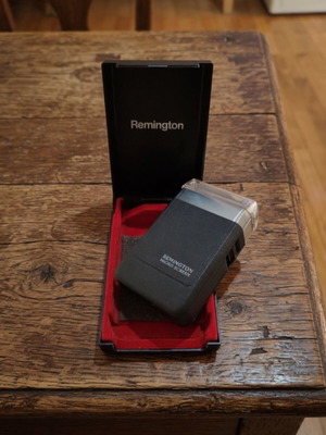 Remington Micro Screen electric shaver used, vintage model from 80s-90s