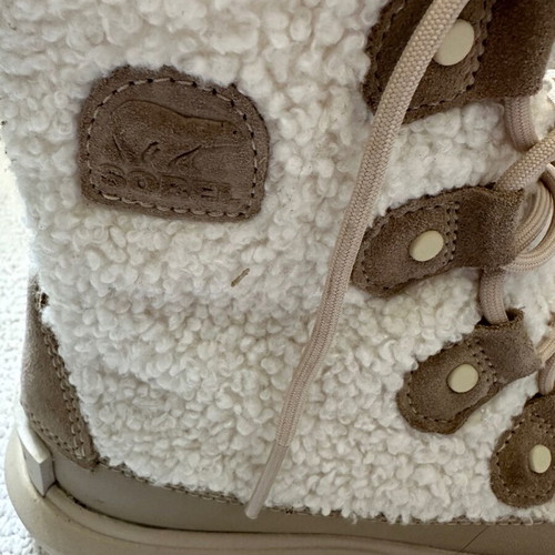 Sorel boots like new, size 36, beige