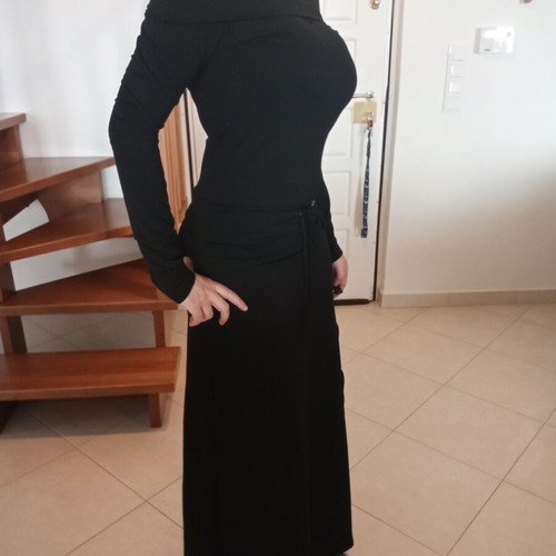 Off-the-shoulder maxi black dress like new, one size