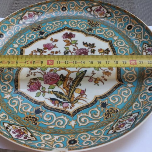 Vohenstrauss plate used, decorative with Oriole and floral design