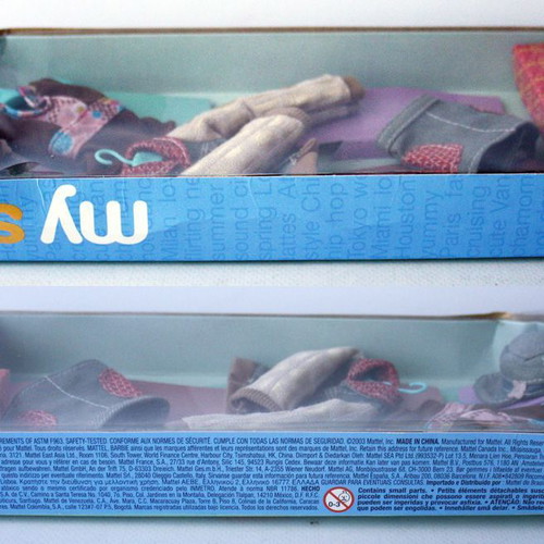 My Scene My City Fashion Scene 2003 clothing and accessories set new Mattel