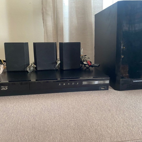 Samsung home cinema set like new with free unused smartwatch