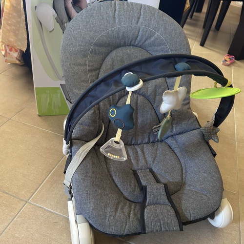 Chicco Hoopla baby relax like new