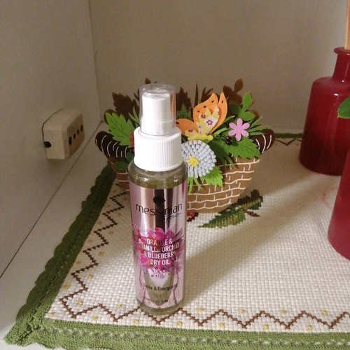 Messinian Spa orange and vanilla orchid and blueberry dry body oil 100ml new