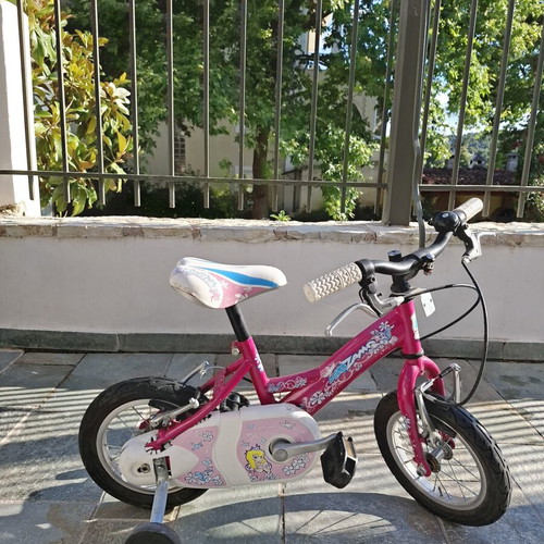 Adriatica 12" children's bike like new with aluminum frame and V-brakes