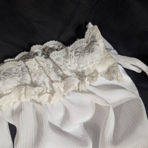 Romantic cream blouse with lace, one size