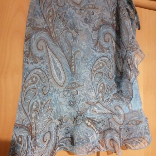 Amy Byer skirt like new, printed, size L, multicolor