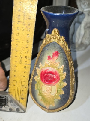 Ceramic vase used with floral decoration