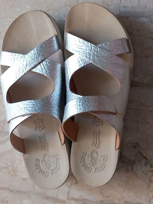 Fantasy sandals size 38 new, silver platforms