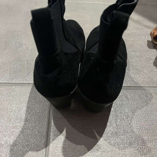 Heeled boots like new, size 38, black