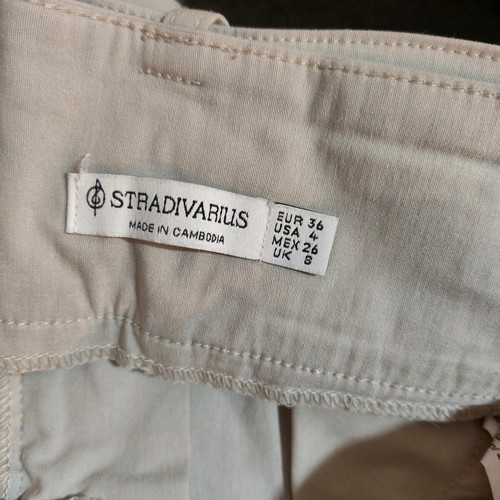 Stradivarius skirt with slit, like new, beige, size S