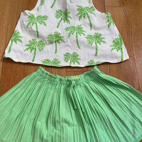 Girls' clothes for ages 6-8
