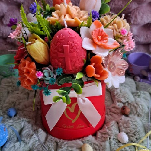 Easter bouquet made of soy wax in 11x11 cm box new