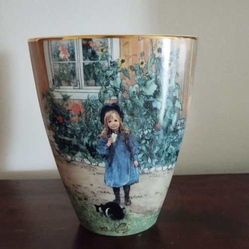 Carl Larsson porcelain vase like new, numbered limited edition