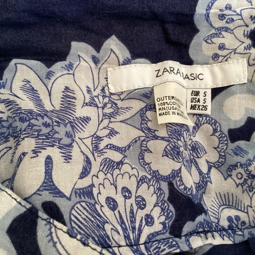 Zara mini flared skirt like new, blue floral and white
