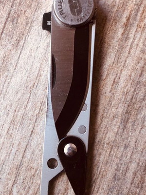 Мултитул нож True Utility Minimalist леко употребяван