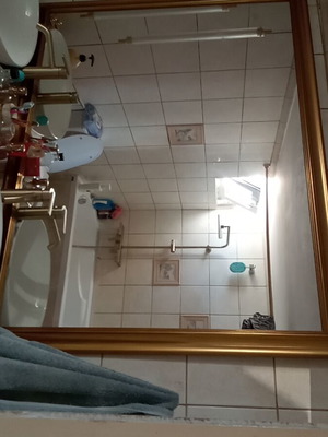 Καθρέπτης 1,43x1,10 σαν καινούργιος, οριζόντια ή κάθετη χρήση