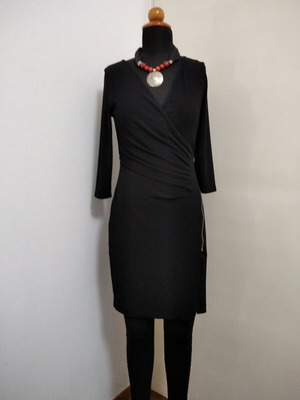 Explorer wrap dress black size M like new with side zipper