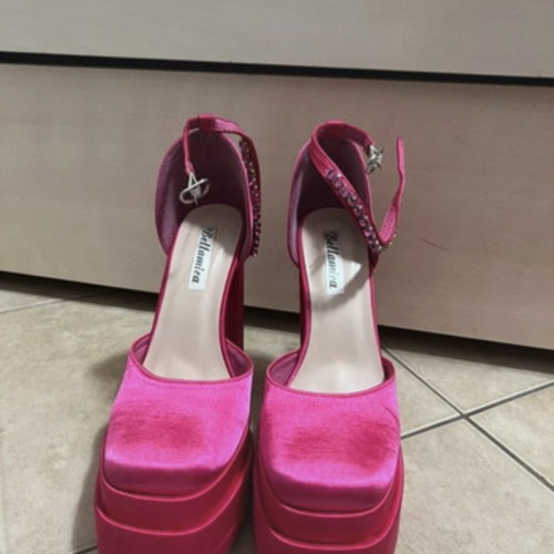 Fuchsia satin pumps like new with double platform and thick heel